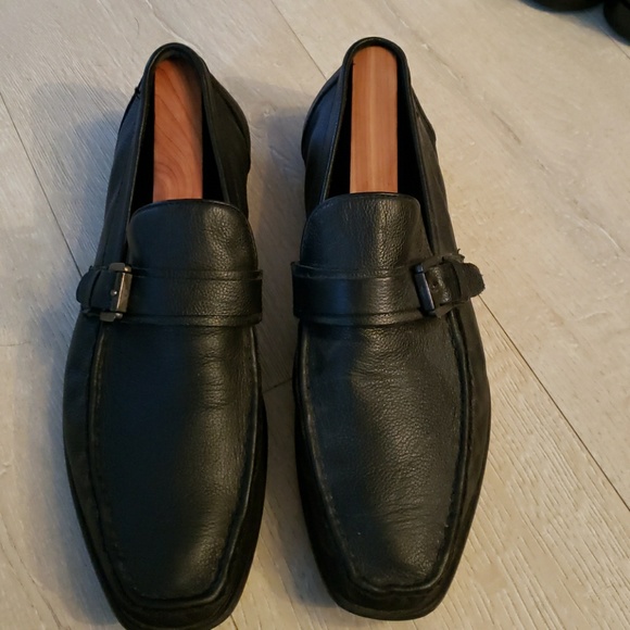 Shoes - Picture 1 of 3